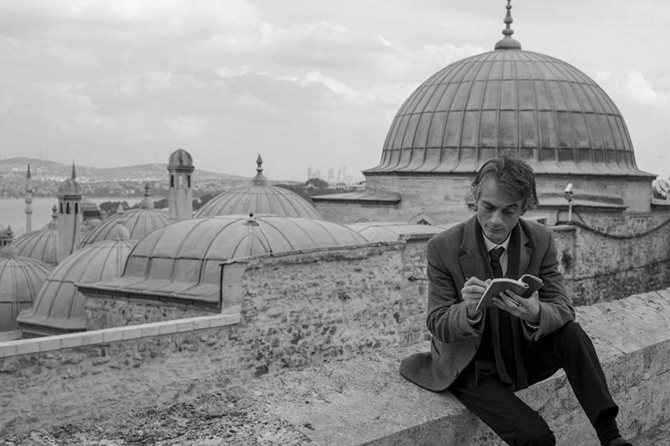 MV5BNjZkM2RmMGYtY2QwMy00MGQ4LTg4ODYtNTIzM2JlZGNkN2EwXkEyXkFqcGdeQXVyNzI0MTExMzY@._V1_SY1000_CR0,0,1499,1000_AL_